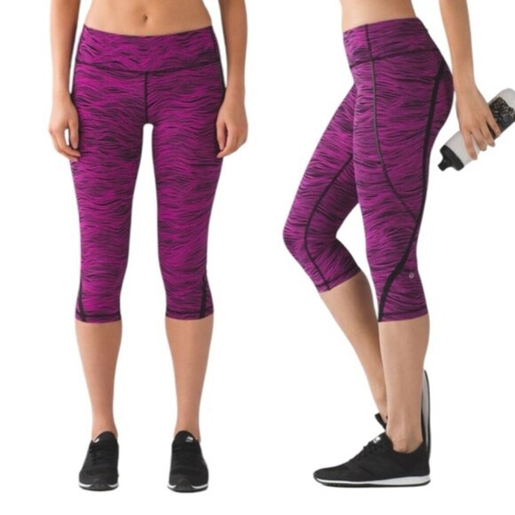 Lululemon On Track Crop (19") US 4 Life Lines Polar Pink Black / Black - Picture 1 of 12